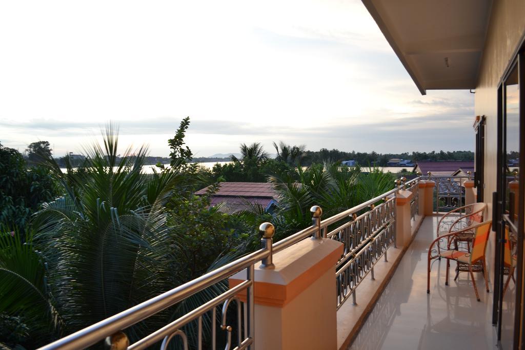 Kampot Manor Hotel Exterior foto